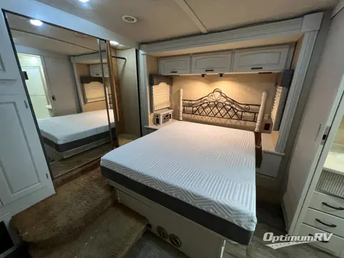 2007 Itasca Ellipse 40FD RV Photo 3