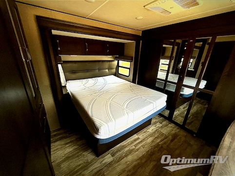 2020 Grand Design Reflection 315RLTS RV Photo 4