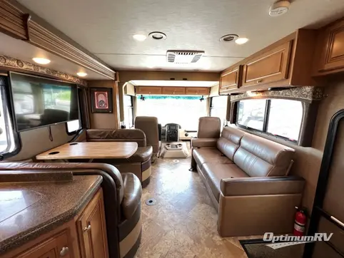 2016 Thor Miramar 34.3 RV Photo 3