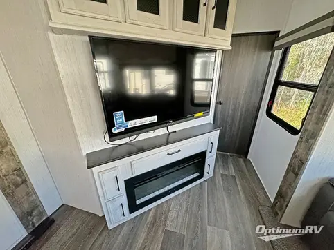 2022 Heartland Bighorn Traveler 37TB RV Photo 3