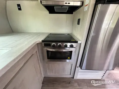 2023 Coachmen Catalina Legacy 263FKDS RV Photo 4