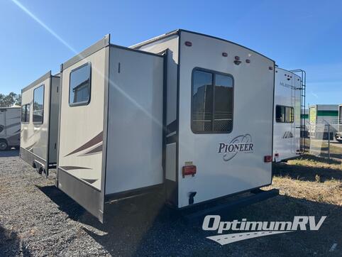 2018 Heartland Pioneer 322BH RV Photo 2
