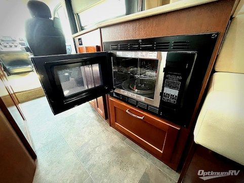 2017 Pleasure-Way Lexor TS RV Photo 3