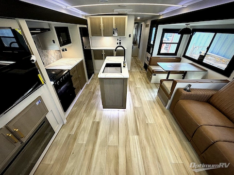 2025 Forest River Wildwood Heritage Glen 271RL RV Photo 2