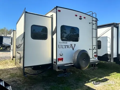 2017 Forest River Rockwood Ultra V 2618VS RV Photo 2
