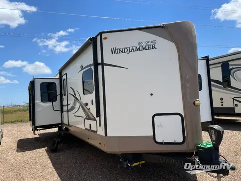 Used 2018 Forest River Rockwood Wind Jammer 3029V Featured Photo