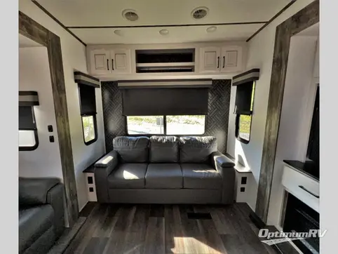 2022 Heartland Bighorn Traveler 32RS RV Photo 3