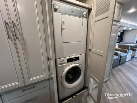 2022 Fleetwood Fortis 34MB RV Photo 4