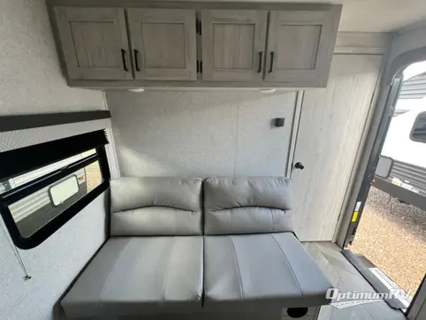 2022 East To West Della Terra 230RB RV Photo 4