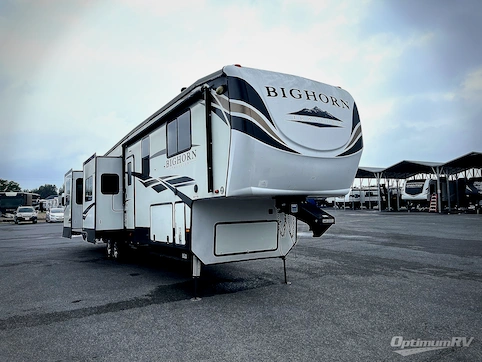 Used 2020 Heartland Bighorn Traveler 39RK Featured Photo