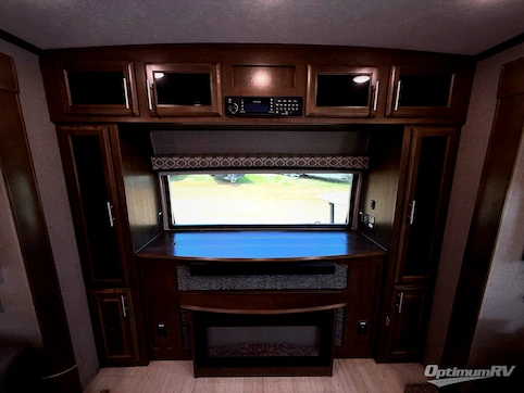 2019 Forest River Flagstaff Classic Super Lite 832FLBS RV Photo 2