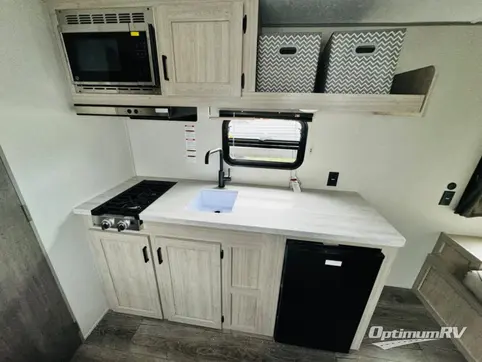 2025 Coachmen Catalina Summit Series 7 154RBX RV Photo 4