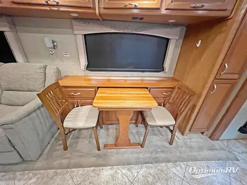 2016 Fleetwood Bounder 33C RV Photo 4