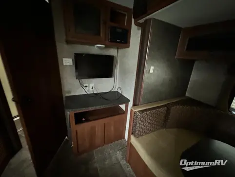 2014 Heartland North Trail 21FBS RV Photo 3