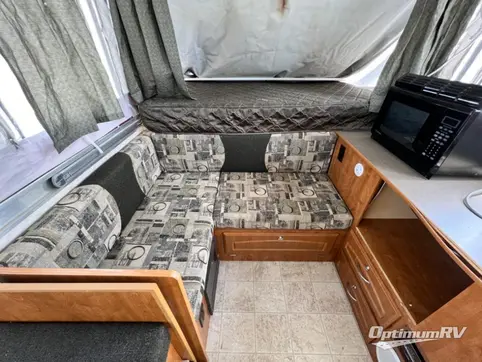 2007 Fleetwood Highlander Niagara RV Photo 2