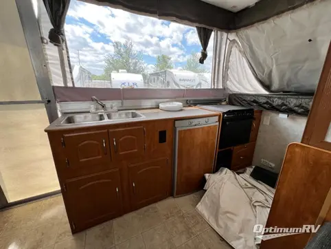 2007 Fleetwood Highlander Niagara RV Photo 3