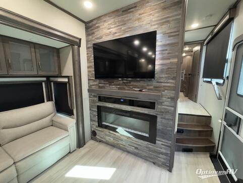 2022 Grand Design Solitude 390RK RV Photo 3