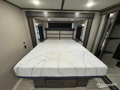 2022 Grand Design Solitude 390RK RV Photo 4