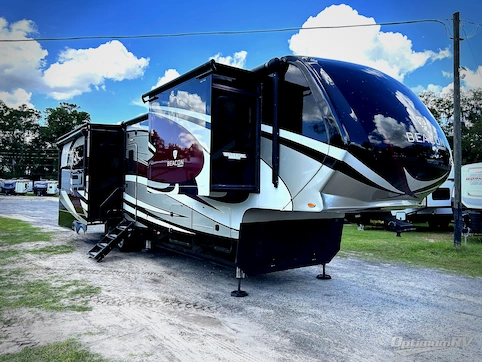 Used 2020 VanLeigh Beacon 39RLB Featured Photo