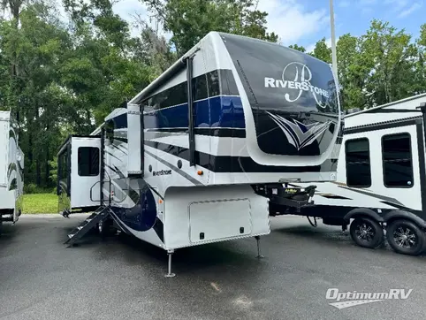 Used 2019 RiverStone RiverStone 39RKFB Featured Photo