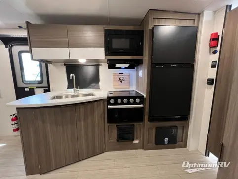 2024 Venture Sonic SN220VRB RV Photo 2