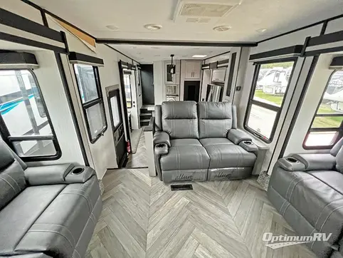 2021 Heartland Cyclone 4214 RV Photo 2