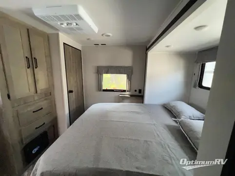 2023 Palomino Puma 26FKDS RV Photo 2