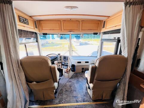 2005 Winnebago Journey 39F RV Photo 2