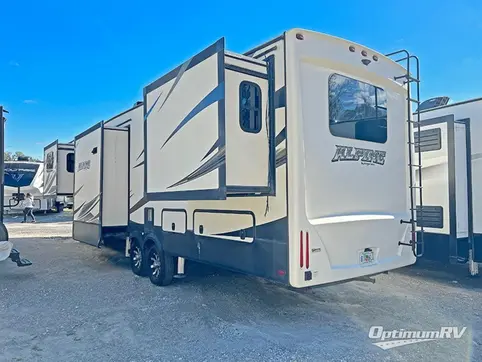 2017 Keystone alpine 3661FL RV Photo 3