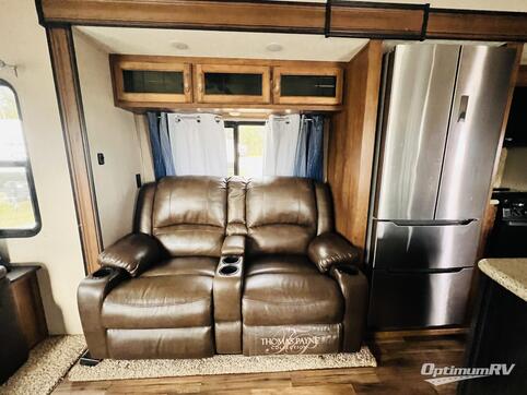 2018 Coachmen Chaparral 392MBL RV Photo 2