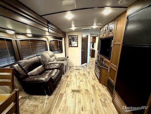 2020 Keystone Cougar Half-Ton 30RKD RV Photo 4