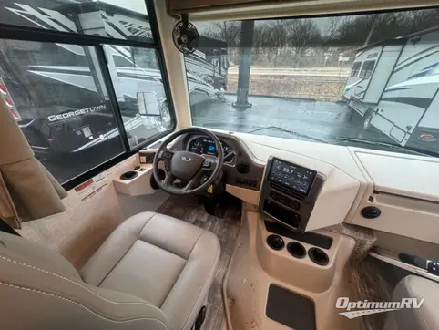 2024 Thor Hurricane 29M RV Photo 2