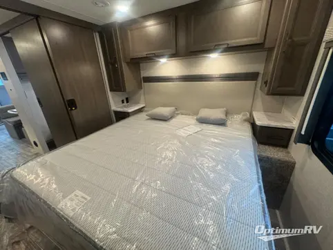 2024 Thor Hurricane 29M RV Photo 3