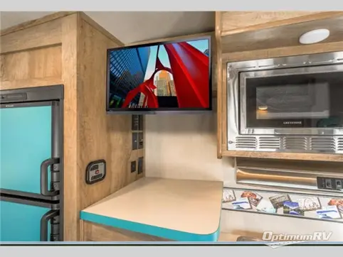2017 Gulf Stream Vintage Cruiser 19RBS RV Photo 2