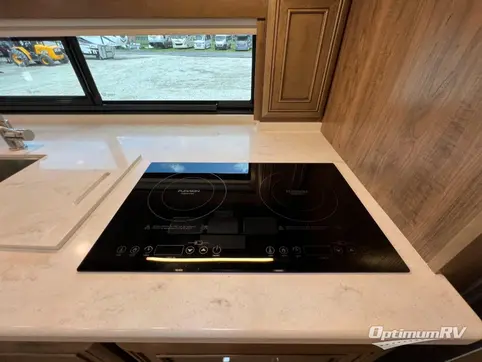 2022 Entegra Reatta 37K RV Photo 4