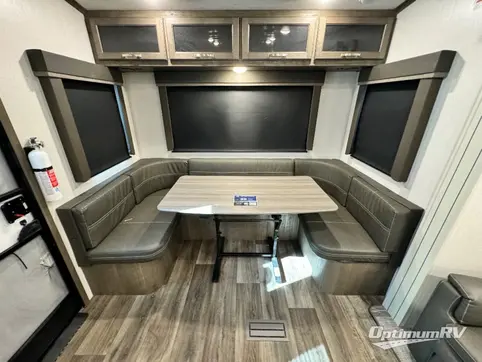2023 Keystone Cougar Half-Ton 24RDS RV Photo 4