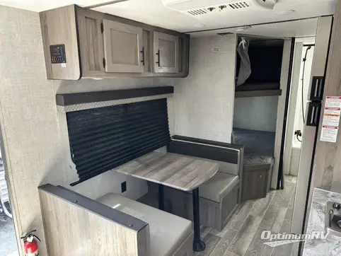 2022 Gulf Stream Trailmaster Ultra-Lite 248BH RV Photo 3
