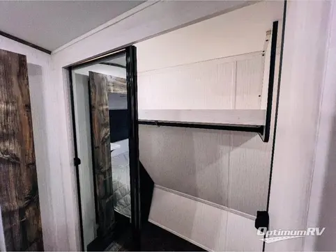 2023 Heartland Bighorn Traveler 32RS RV Photo 4