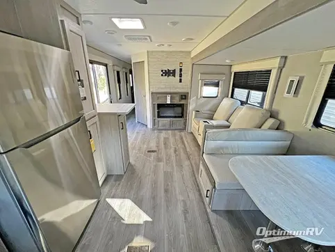 2024 Coachmen Catalina Destination Series 39FKTS RV Photo 3
