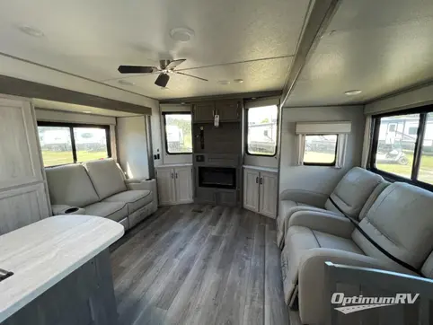 2024 Coachmen Catalina Destination Series 39MKTS RV Photo 2