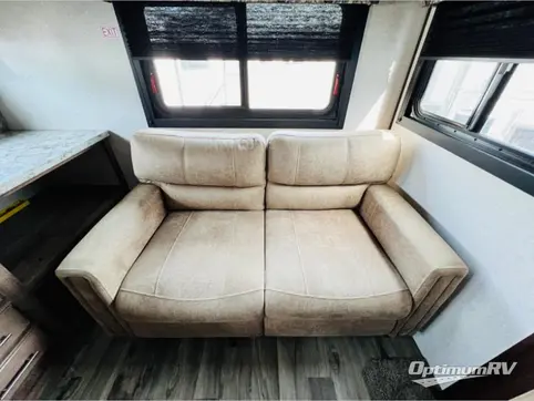 2018 Jayco Jay Feather 23RL RV Photo 2