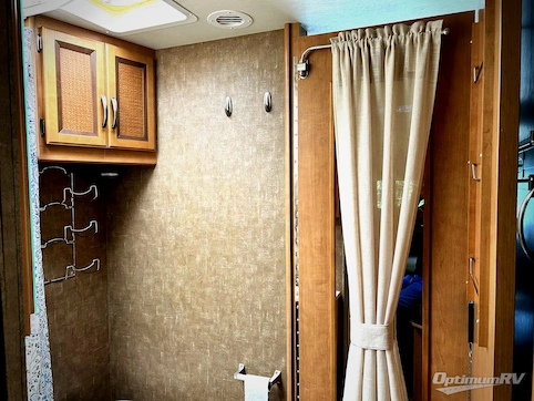 2014 Thor Axis 24 1 RV Photo 4