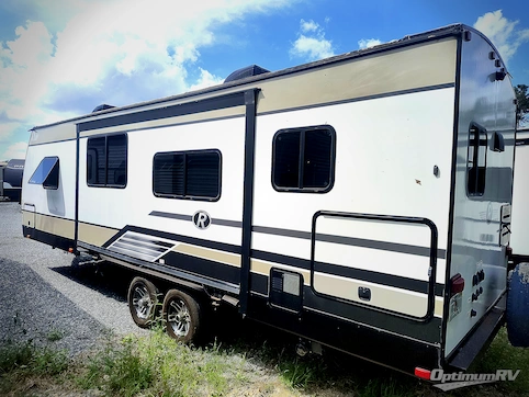 2019 Cruiser Radiance Ultra Lite 25RK RV Photo 2