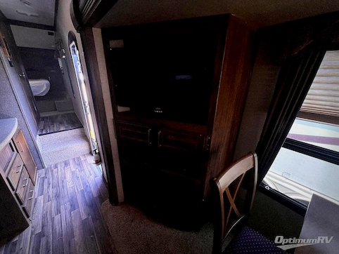2015 Keystone Cougar 313RLI RV Photo 4
