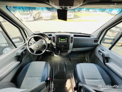 2008 Fleetwood Icon 24A RV Photo 2