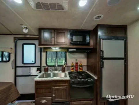 2017 Cruiser Shadow Cruiser S-195WBS RV Photo 3
