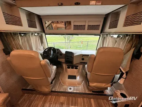 2022 Thor ACE 29.5 RV Photo 2