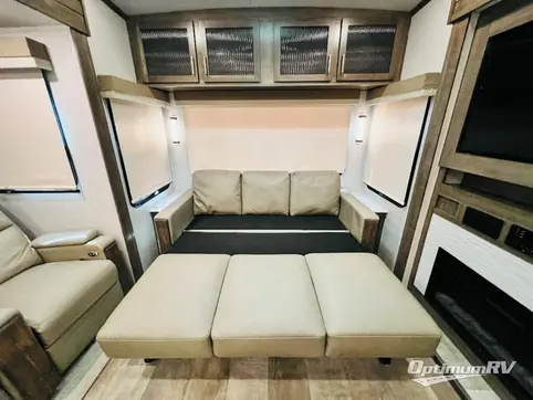 2022 Forest River FLAGSTAFF 528lKRL RV Photo 2
