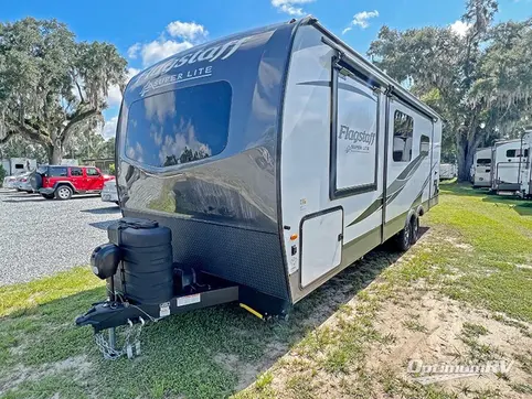 2023 Forest River Flagstaff Super Lite 26RBWS RV Photo 4