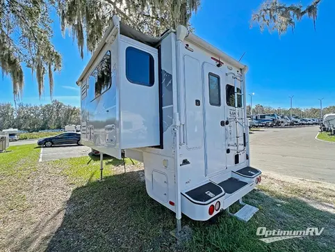 2020 Lance Lance 975 RV Photo 2